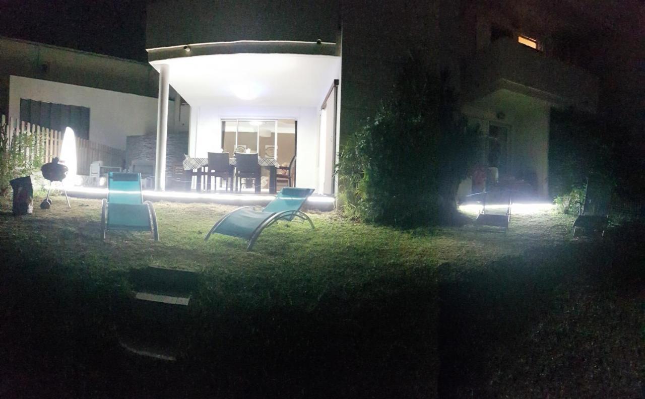 T2 Classe 4 Etoiles Avec Jardin, Piscine, Vue Mer A Saint-Gilles-Les-Bains מראה חיצוני תמונה